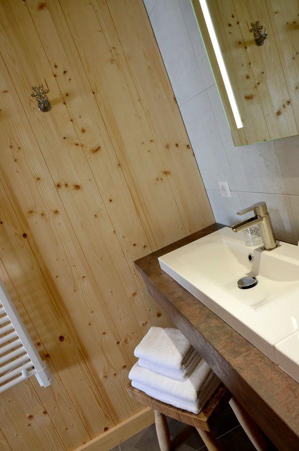 Bed and Breakfast Le Coeur 1210 Granier Esterno foto